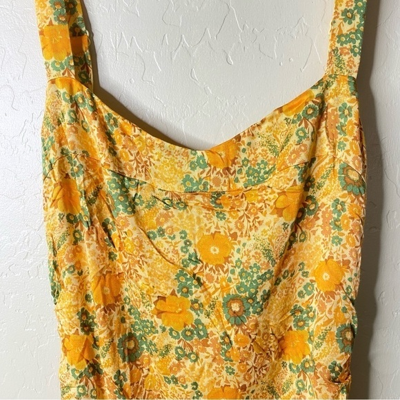 Urban Outfitters UO Yellow and Green Floral Mini Halter Dress Nwot Size Small S - Picture 13 of 16